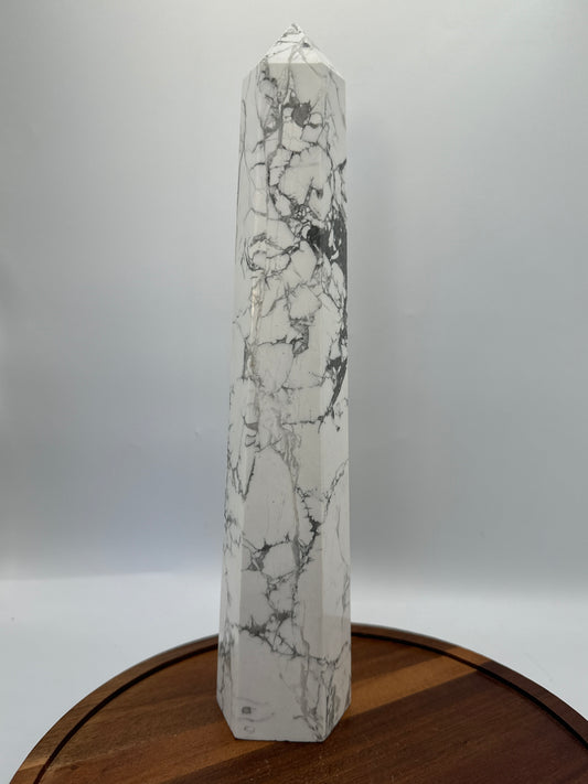 Howlite Tower (XL) - Luxe Collection