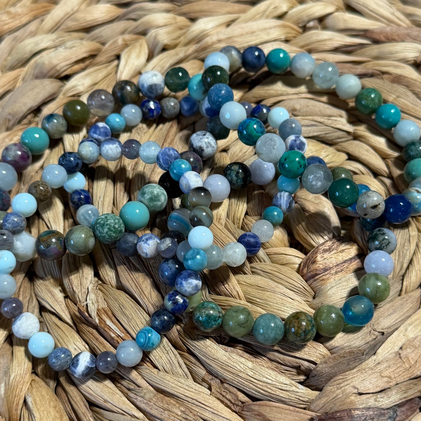 Throat Chakra Energy- single stretch bracelet