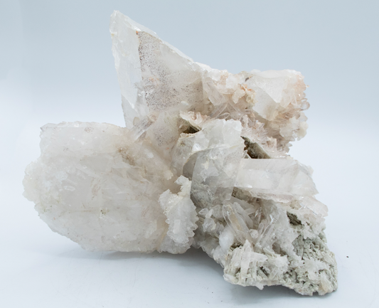 Large Quartz Cluster