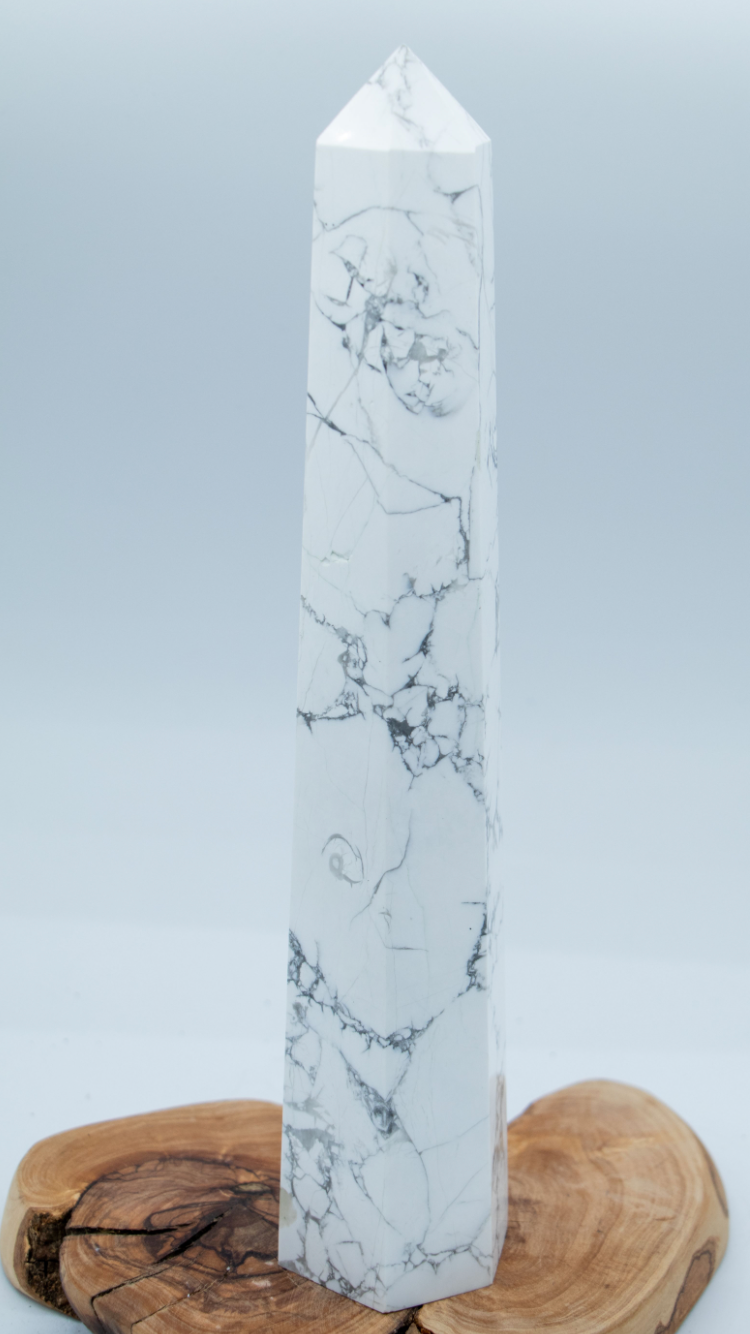 Howlite Tower (XL) - Luxe Collection