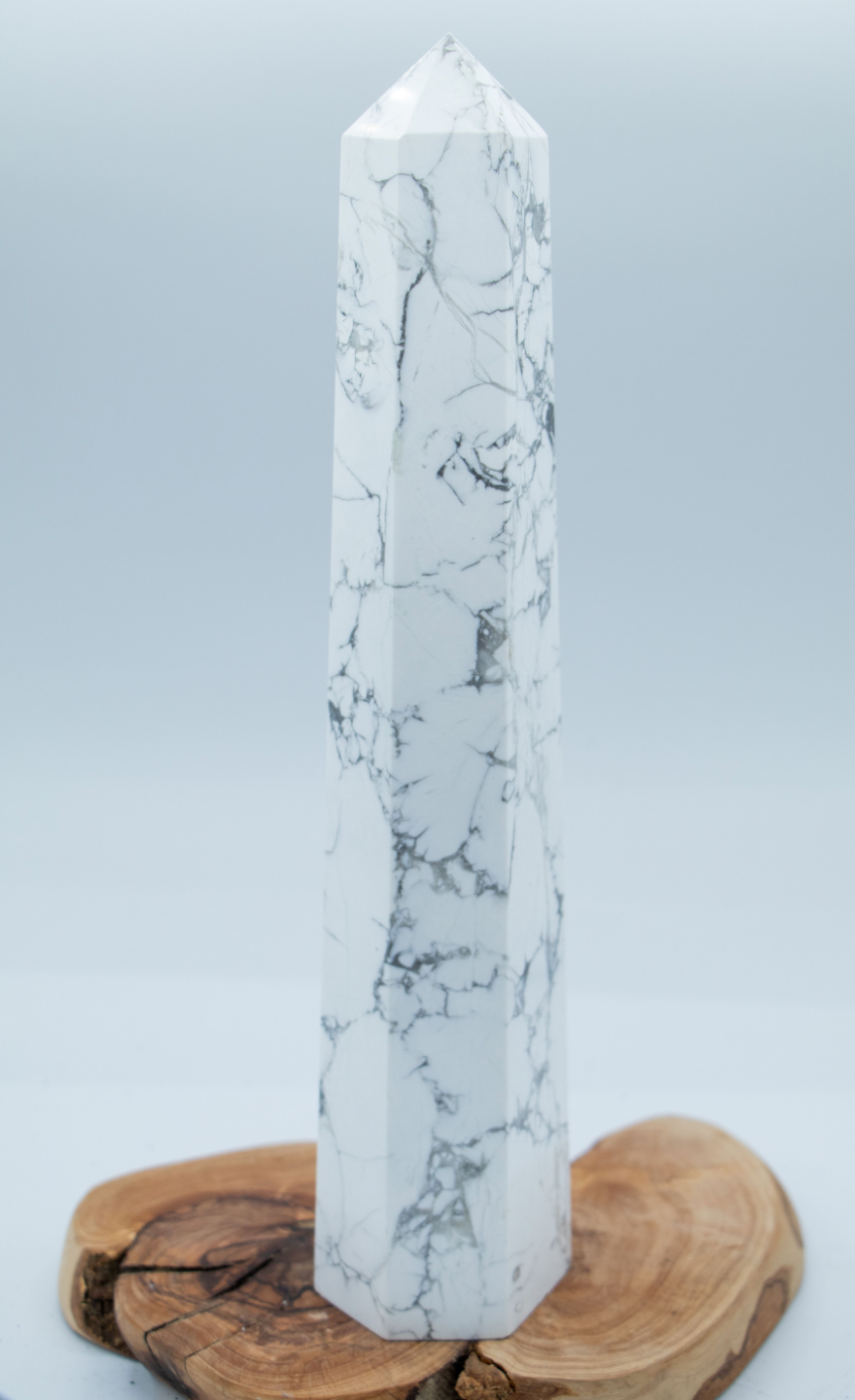 Howlite Tower (XL) - Luxe Collection